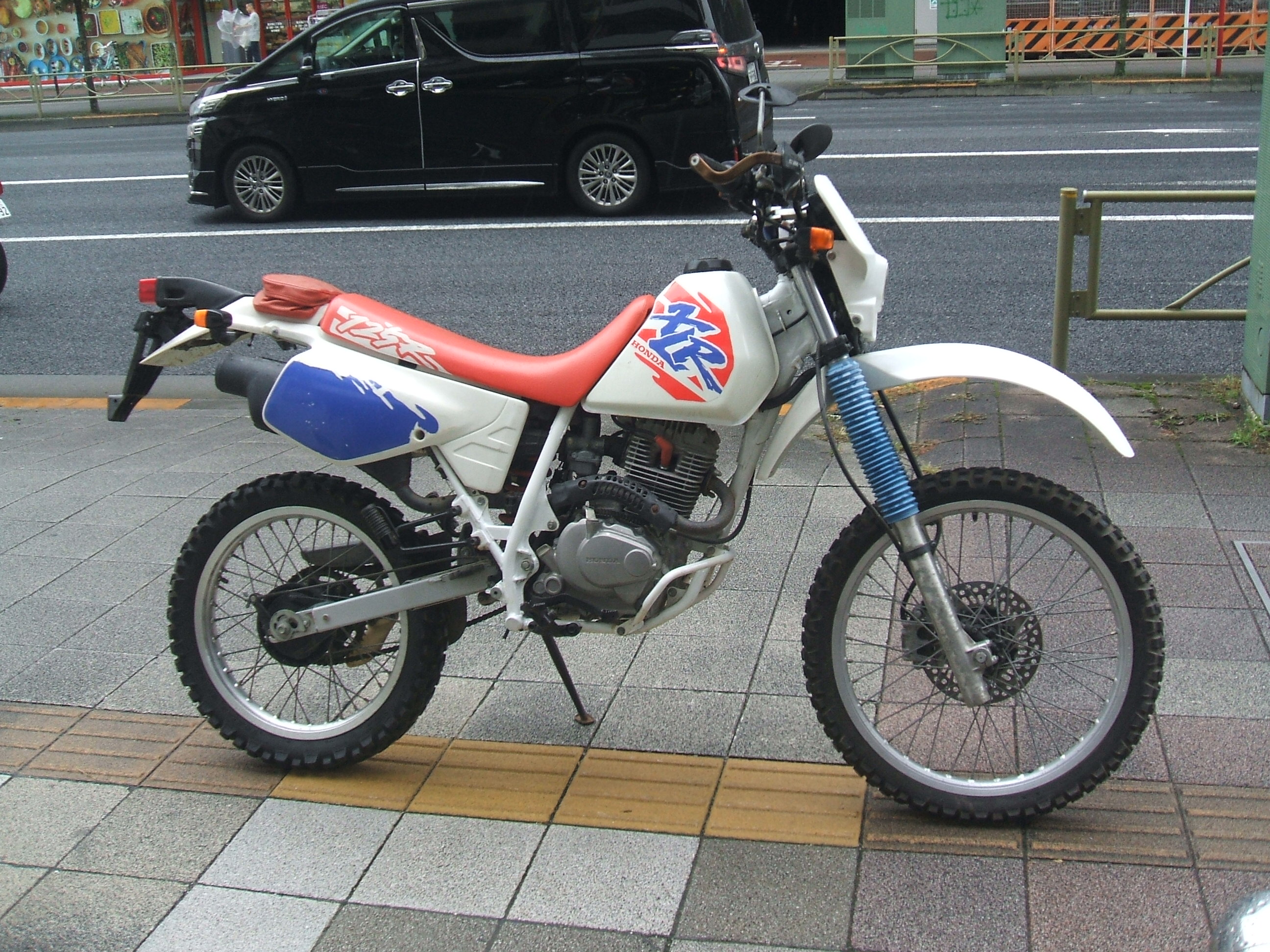 37411381.1.jpg